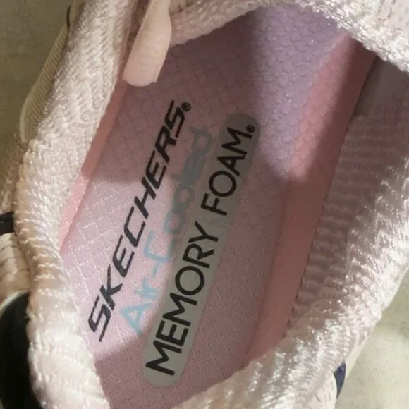 Size 7.5 Skechers Women's D'Lites Popular Vote Taupe/Multi Sneaker Shoes (MVMT) - Picture 10 of 11